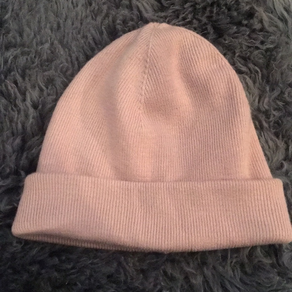 Gap beanie- blush pink